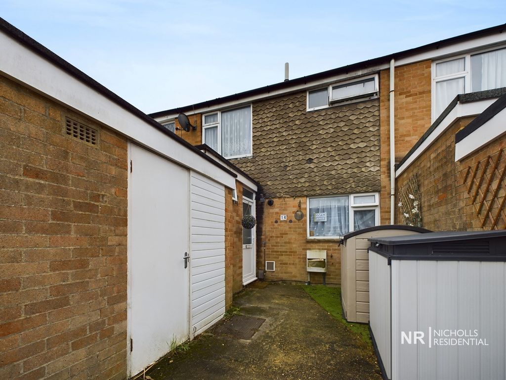 3 bed terraced house for sale in Cherwell Court, West Ewell, Surrey. KT19, £399,950 Zoopla