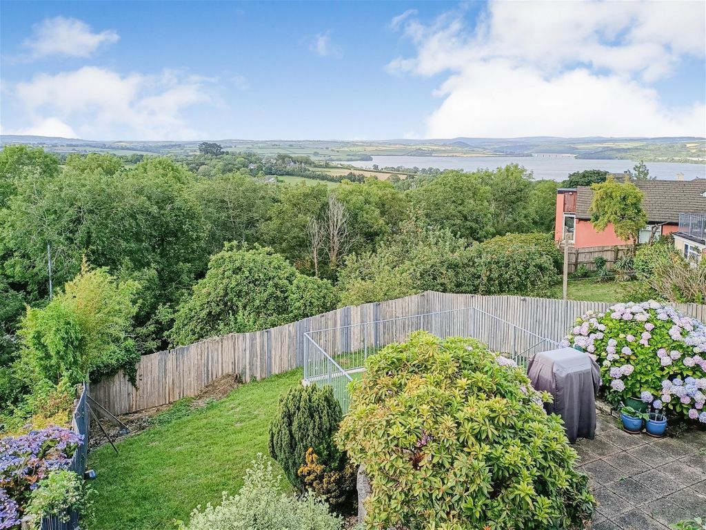 2 bed detached house for sale in Hillside Road, Saltash PL12 Zoopla