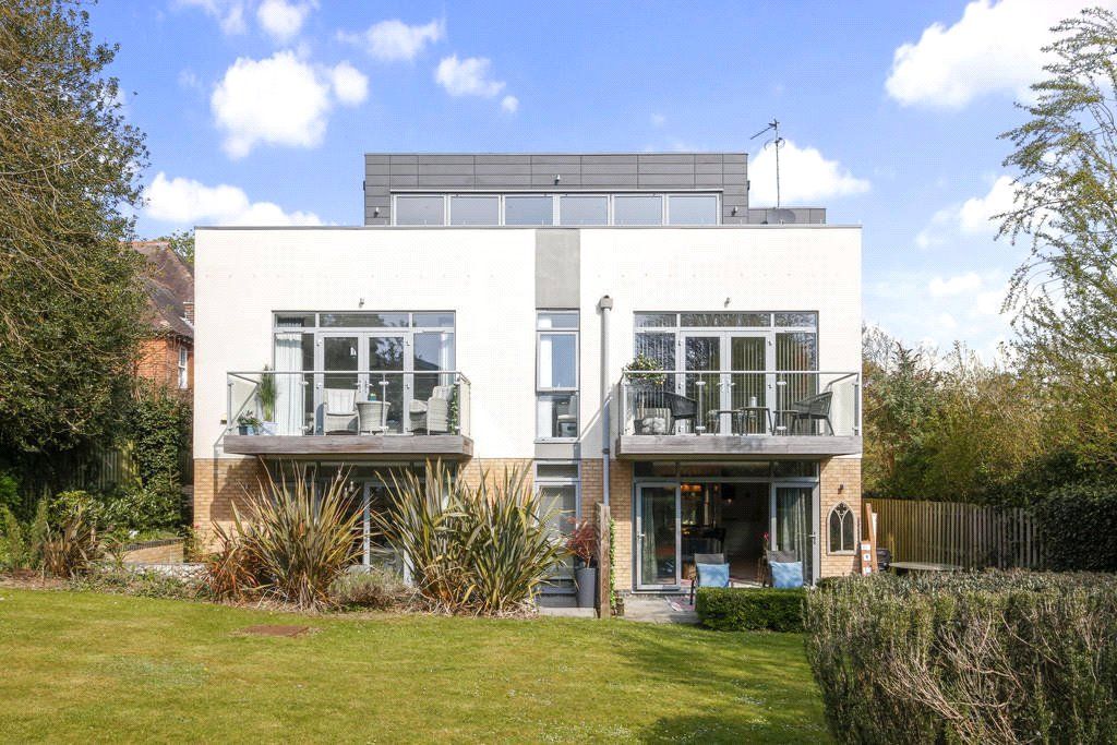 2 bed flat for sale in Durham Avenue, Bromley BR2, £665,000 Zoopla
