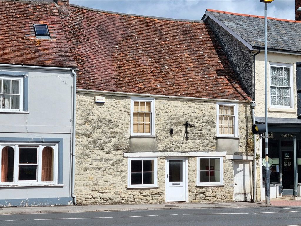 Terraced house for sale in Salisbury Street, Mere, Warminster