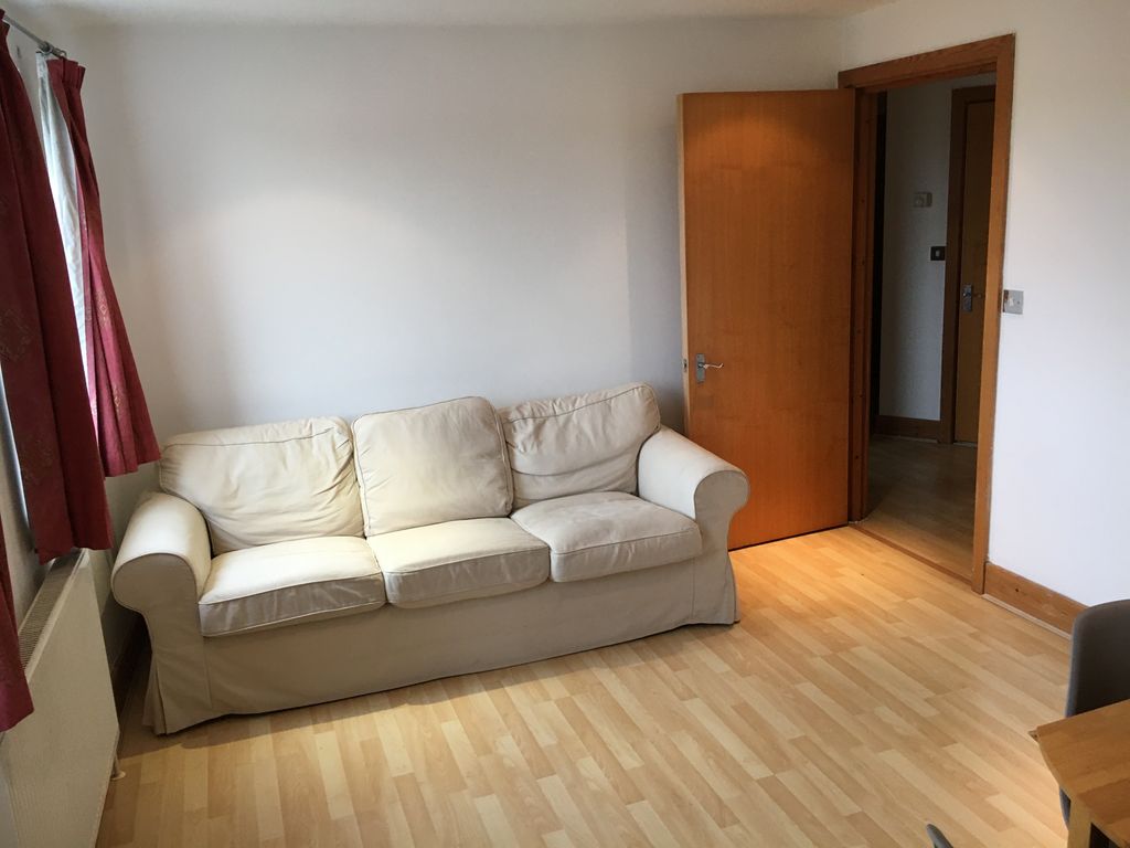 3 bed flat to rent in Liverpool Road, London N7 Zoopla