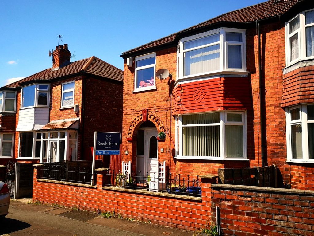 3 bed semidetached house for sale in Claymore Street, Gorton