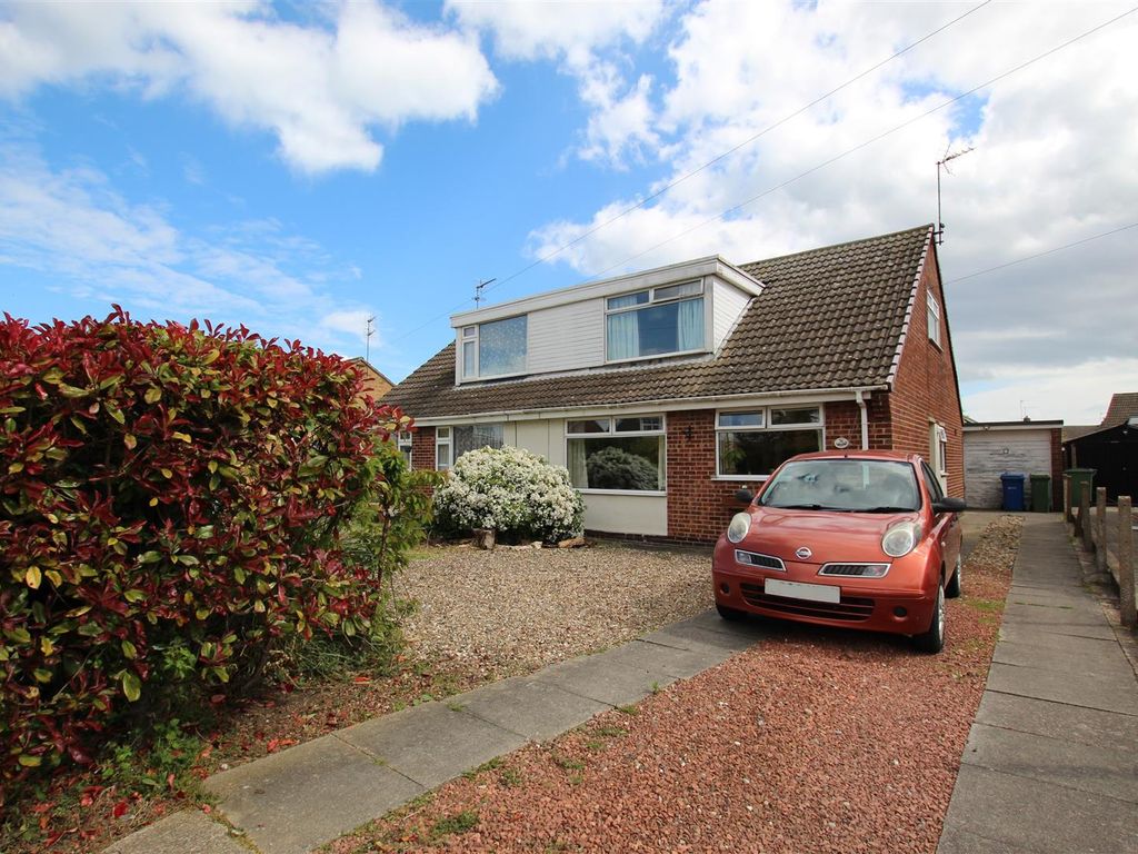 3 bed semidetached bungalow for sale in Draycott Avenue, Hornsea HU18