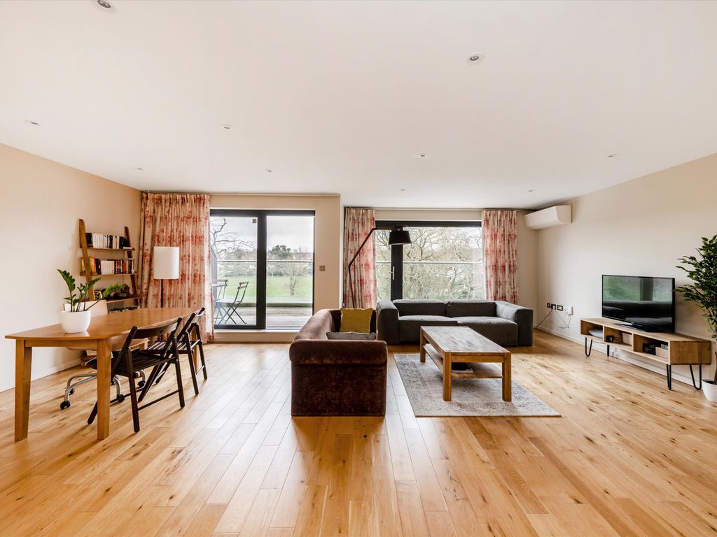3 bed flat for sale in Granville Road, London NW2 Zoopla