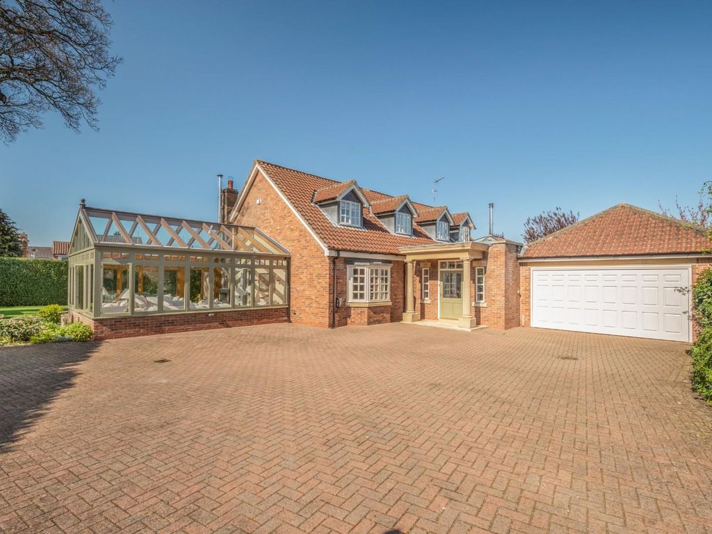 5 bed detached house for sale in Molescroft Road, Beverley, East Yorkshire HU17 Zoopla