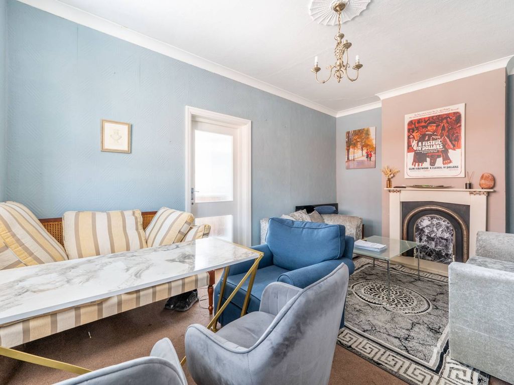 4 bed end terrace house for sale in Peter Avenue, Willesden Green