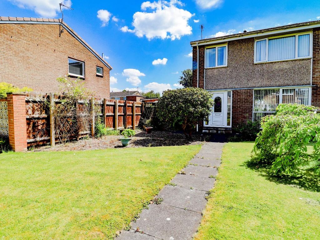 3 bed semidetached house for sale in Bolam Grove, Low Grange