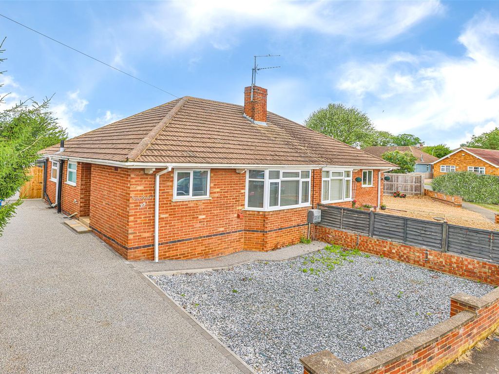 2 bed semidetached bungalow for sale in Gotch Road, Barton Seagrave