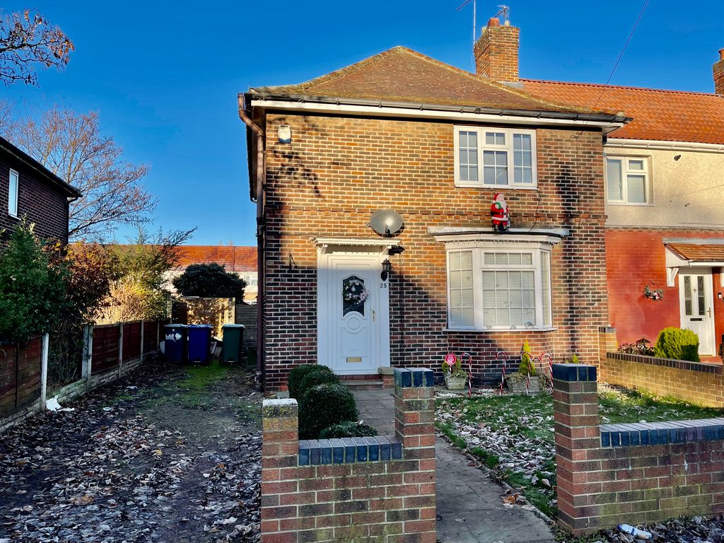 3 bed end terrace house for sale in Shaftesbury Avenue, Intake