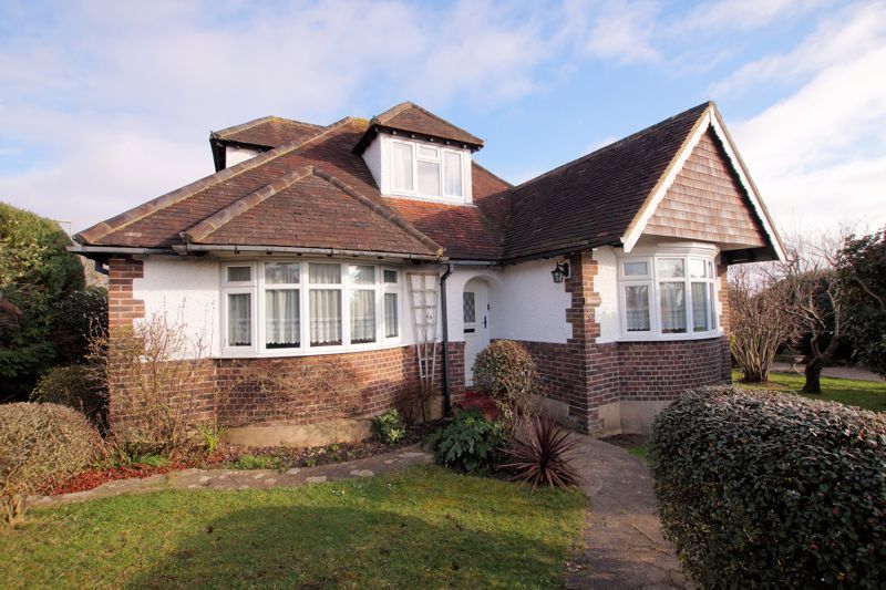 3 bed detached house for sale in Leith Avenue, Portchester, Fareham