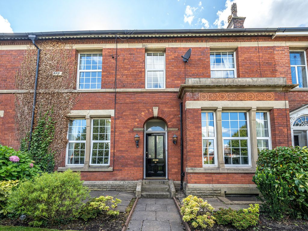 4 bed terraced house for sale in Manchester Road, Bury BL9, £375,000