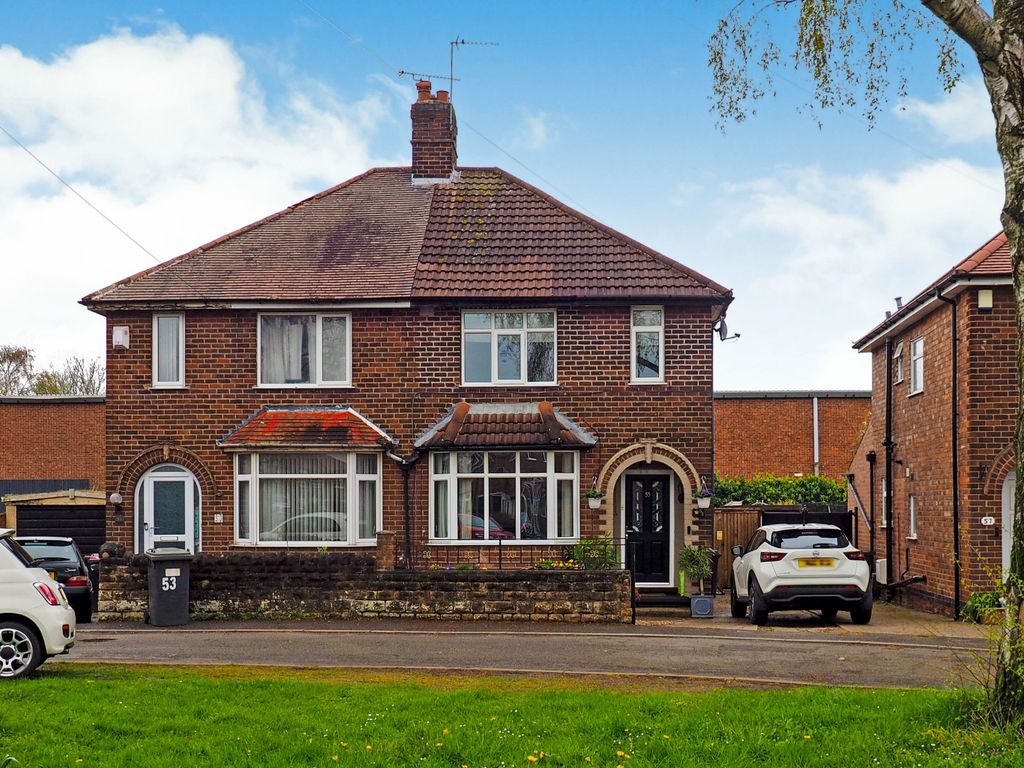 3 bed semidetached house for sale in Lilac Crescent, Beeston