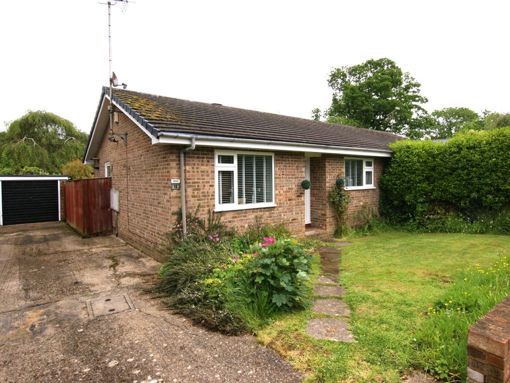 2 bed bungalow for sale in Haven Road, Corfe Mullen, Wimborne, Dorset