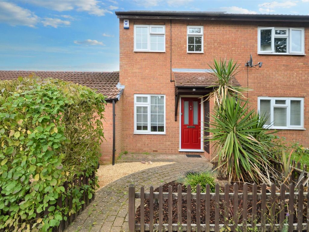 2 bed semidetached house for sale in Wheat Close, Sandridge, St.Albans