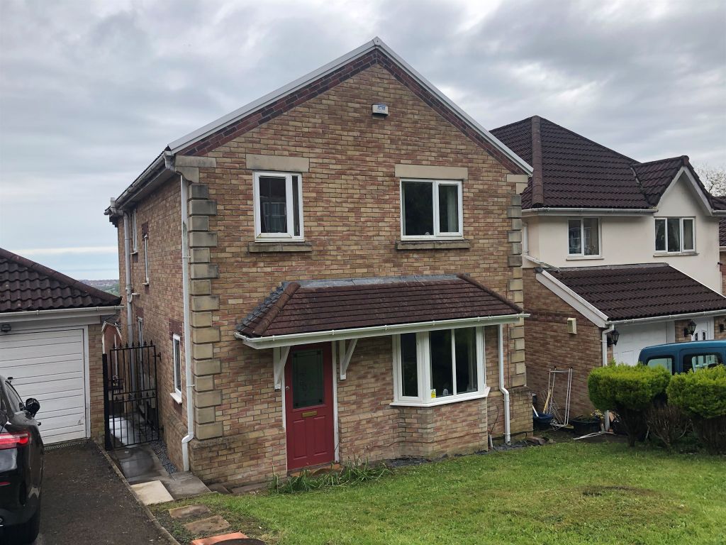 4 bed detached house for sale in Cae Canol, Baglan, Port Talbot SA12, £