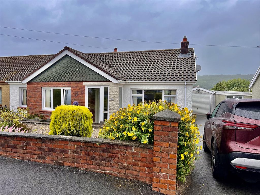 3 bed semidetached bungalow for sale in Maesycoed, Ammanford SA18 Zoopla