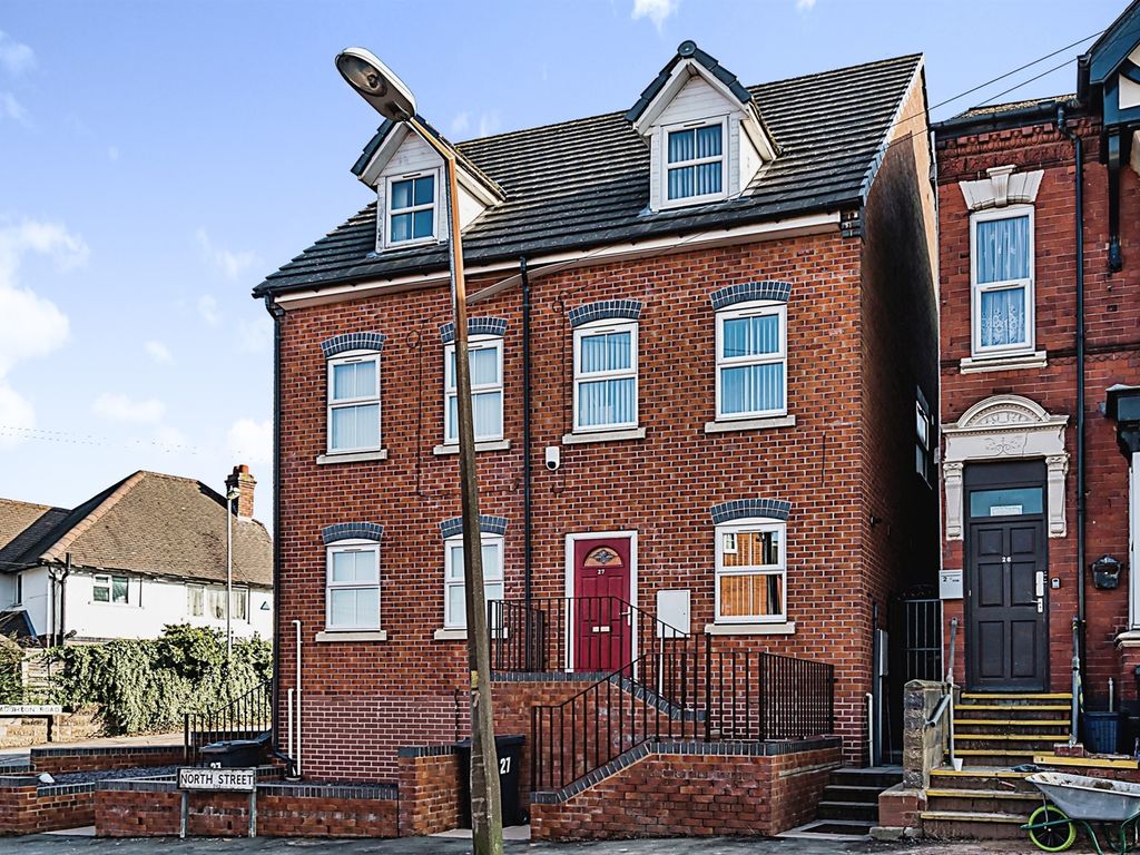 3 bed semidetached house for sale in North Street, Dudley DY2 Zoopla