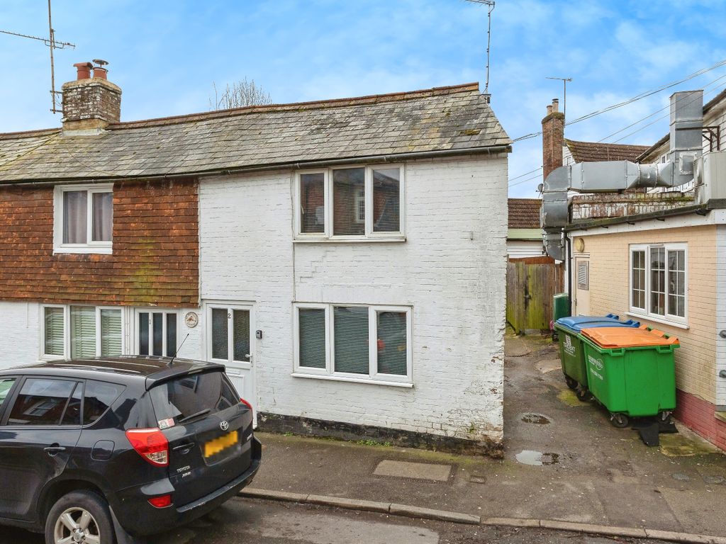 1 bed end terrace house for sale in Grange Road, St. Michaels
