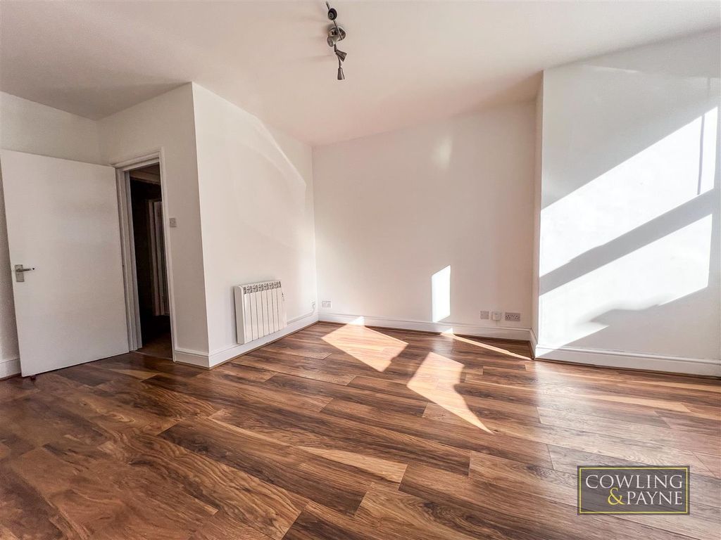 Land to rent in Rose Valley, Brentwood CM14 Zoopla