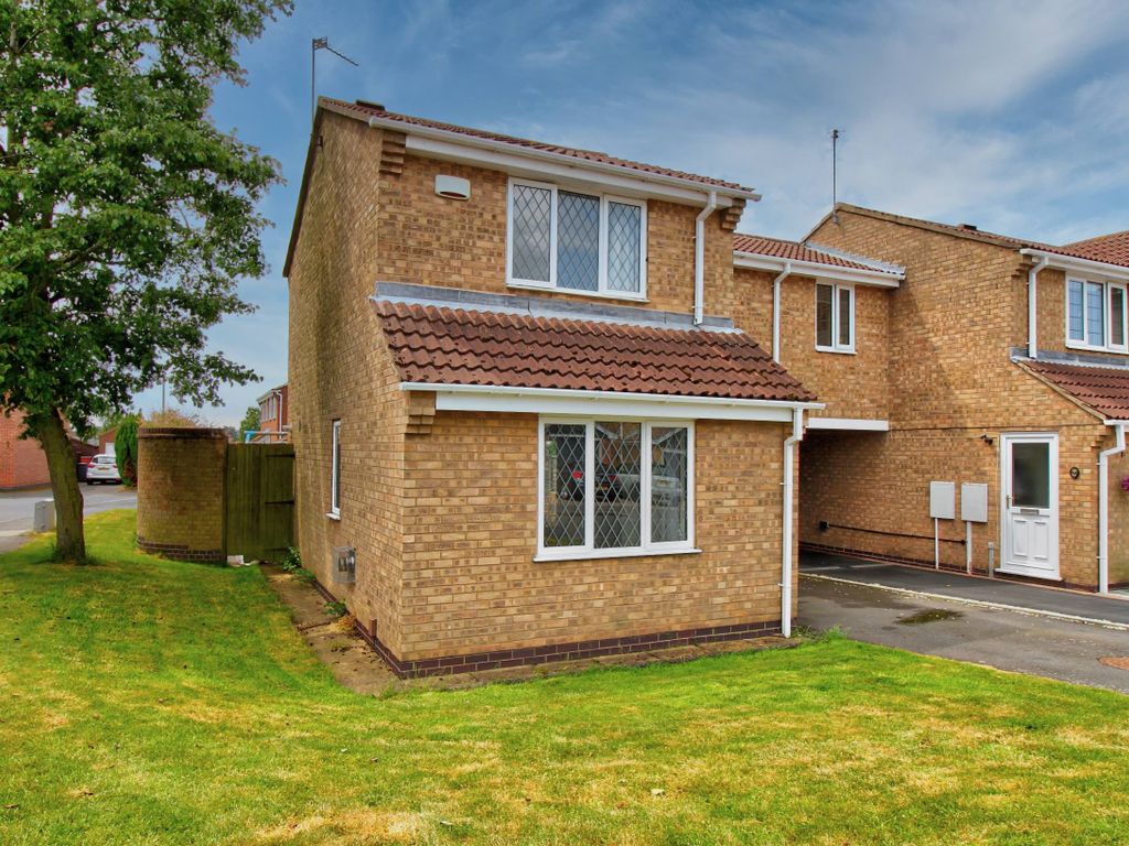 3 bed end terrace house for sale in Thorndale, Ibstock LE67, £220,000