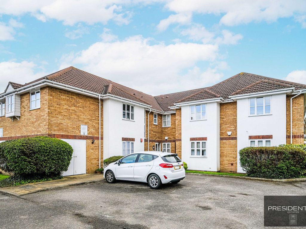 1 bed flat to rent in The Squires London Road, Romford RM7 Zoopla