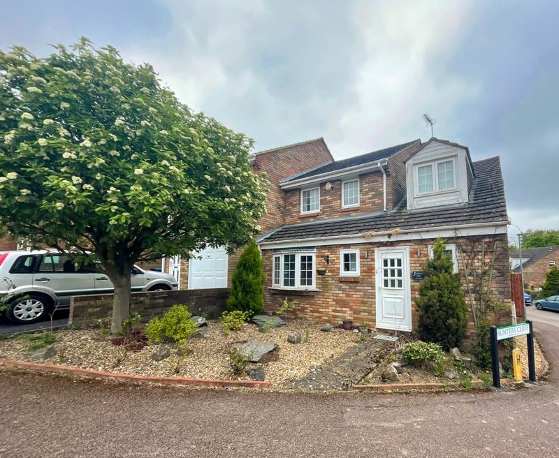 4 bed semidetached house to rent in Grove Gardens, Tring HP23, £1,650 pcm Zoopla