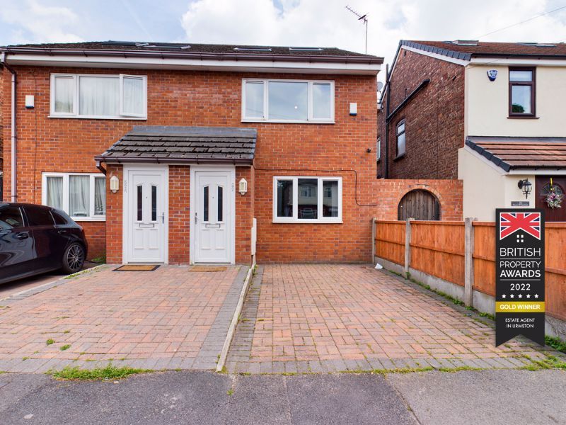 3 bed semidetached house for sale in Moss Road, Stretford, Manchester M32 Zoopla