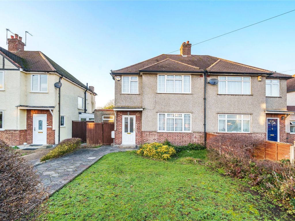 4 bed semidetached house for sale in Addington Road, West Wickham BR4