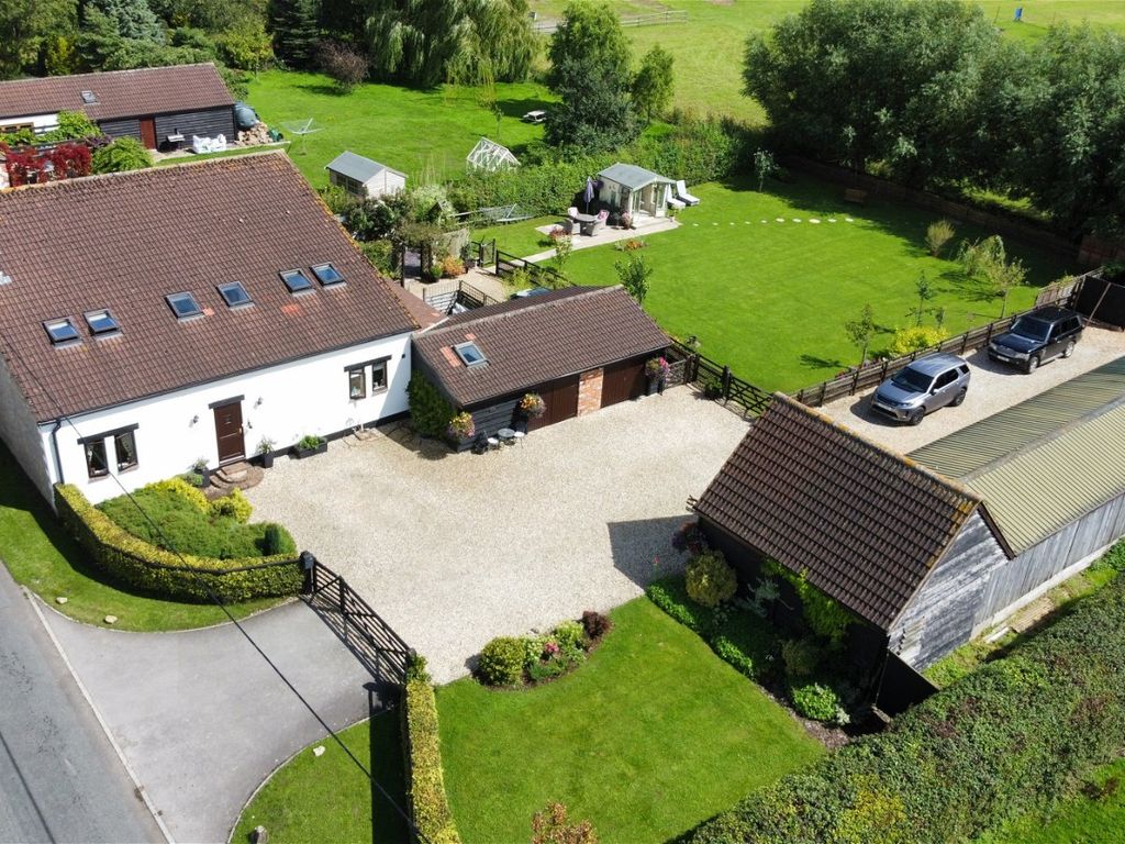 4 bed barn conversion for sale in Woodrow Road, Forest, Melksham SN12