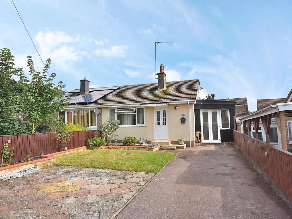 2 bed bungalow for sale in Walton Heath Way, Northampton NN2, £250,000