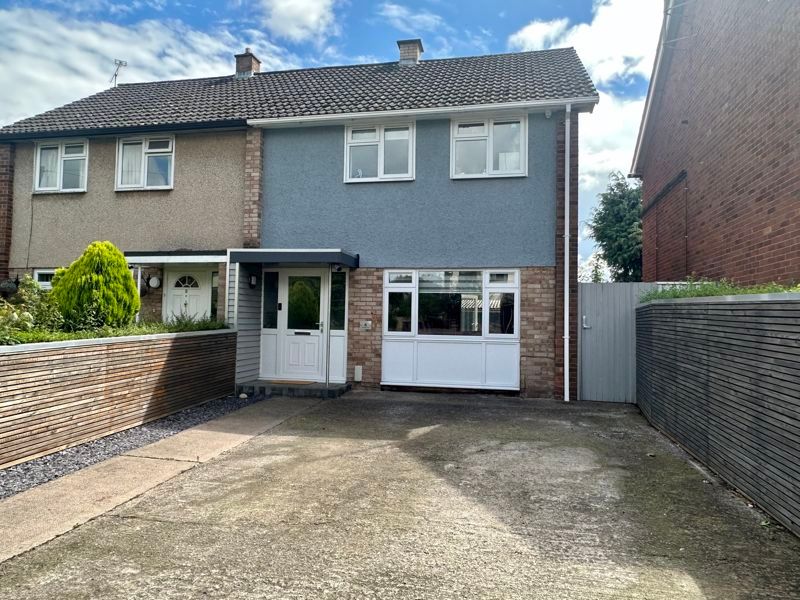 3 bed semidetached house for sale in Partridge Mead, Hereford HR4, £