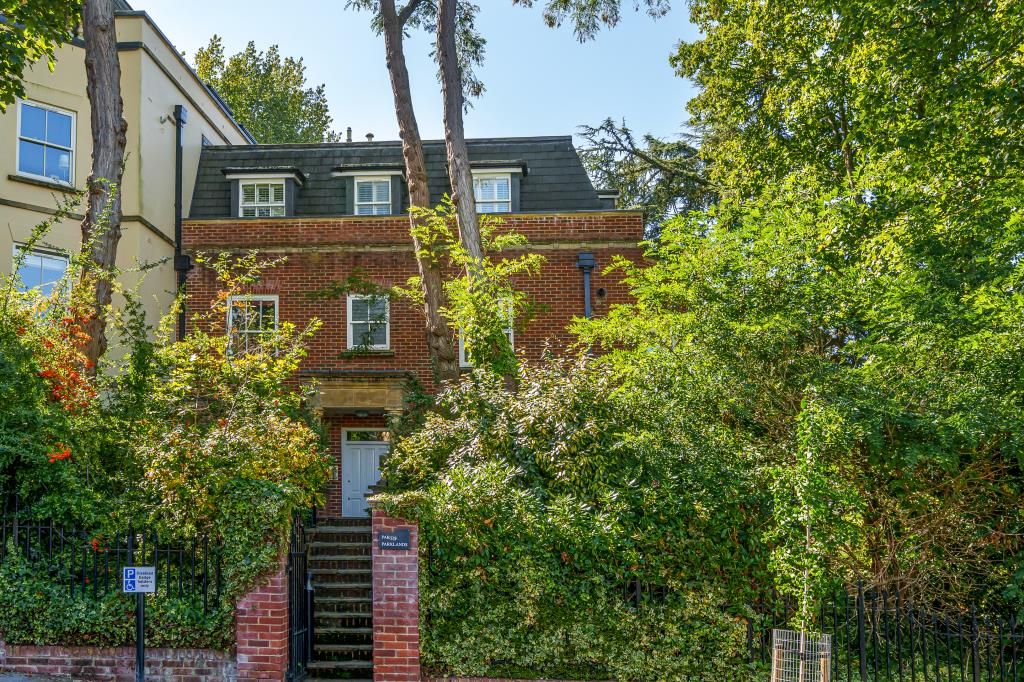 2 bed flat for sale in Parklands, Cholmeley Park, London N6, Highgate,, £850,000 Zoopla