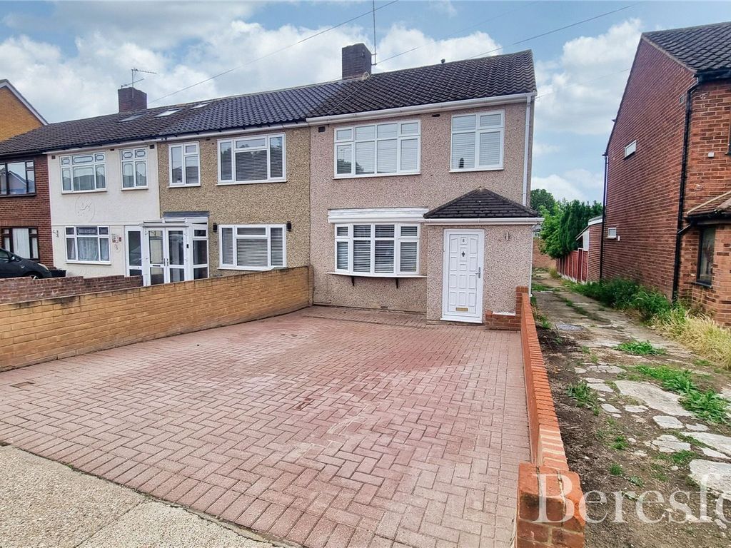 3 bed end terrace house for sale in Merlin Close, Romford RM5, £415,000 Zoopla