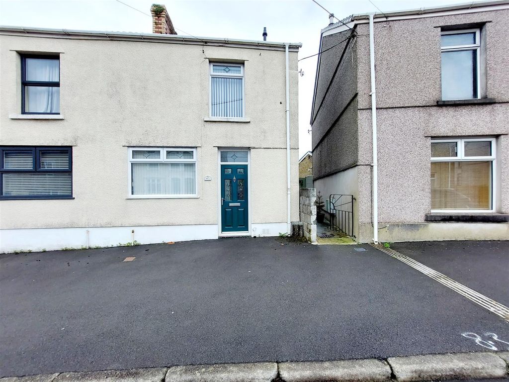 2 bed end terrace house for sale in High Street, Grovesend, Swansea SA4