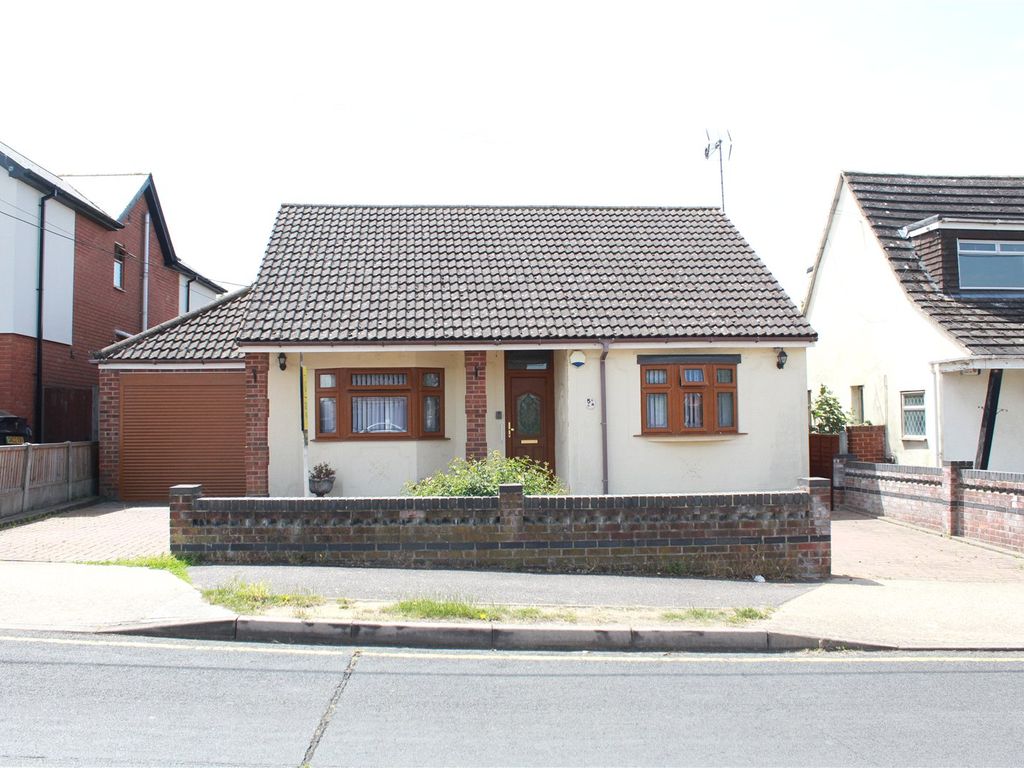 3 bed bungalow for sale in Eastcheap, Rayleigh, Essex SS6 Zoopla