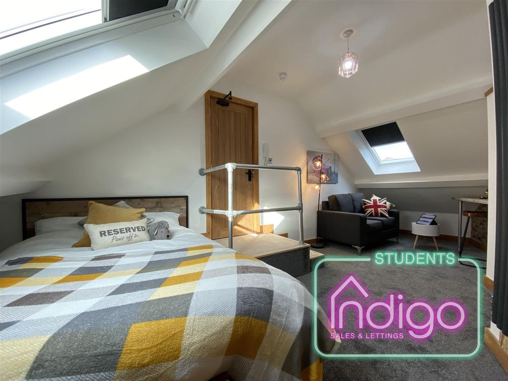 Room to rent in Hanover Street, NewcastleUnderLyme ST5 Zoopla