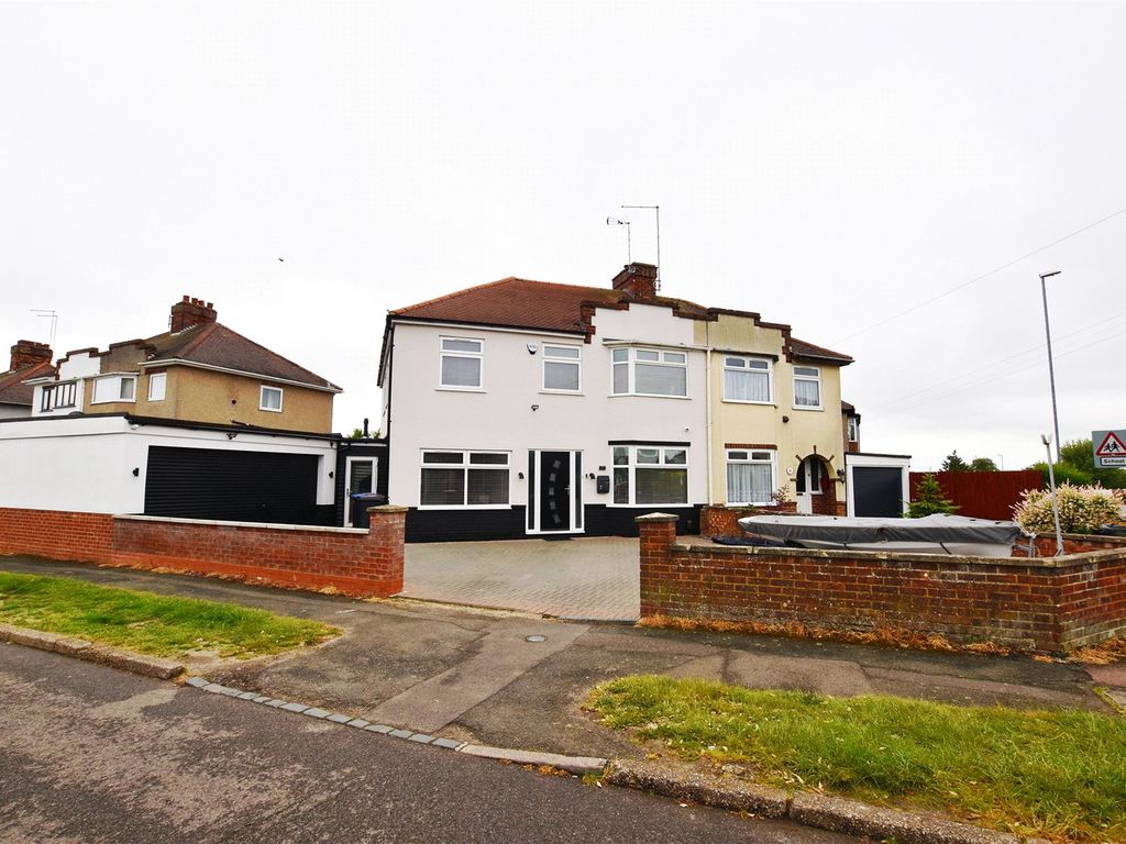 3 bed semidetached house for sale in Greenhills Road, Whitehills