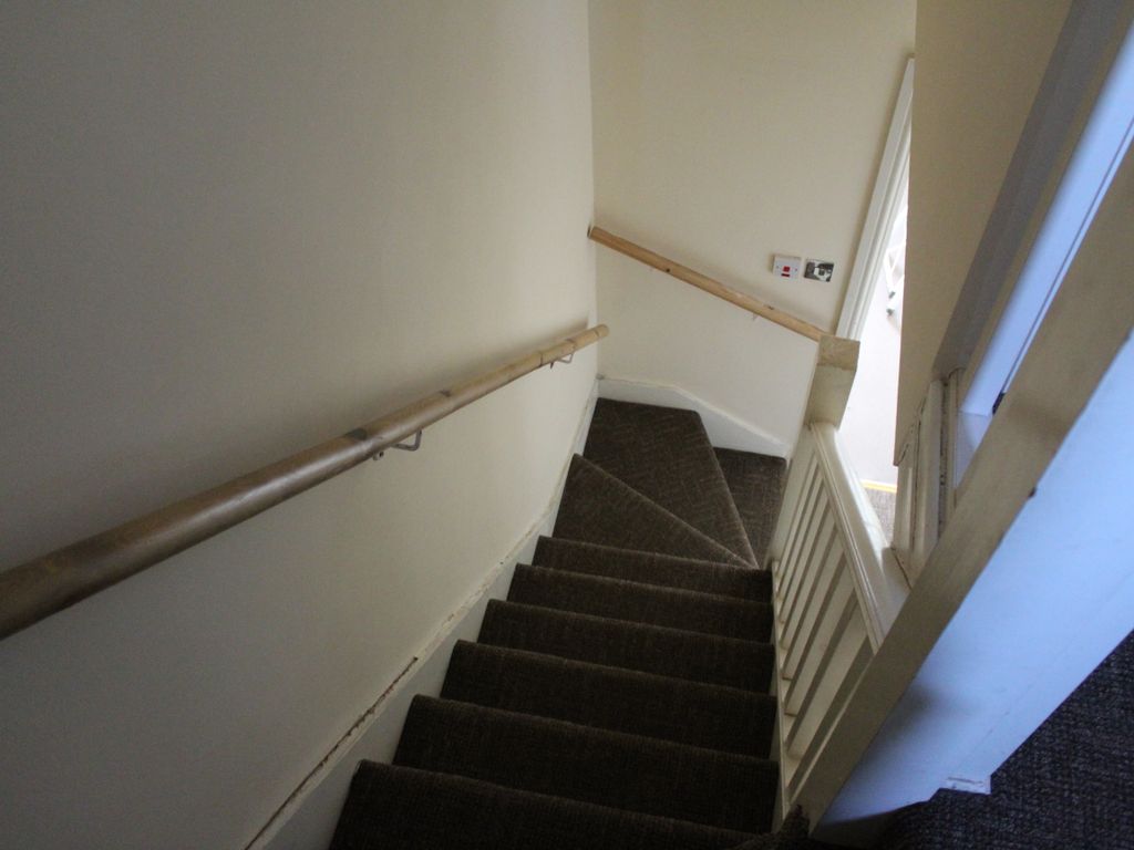 1 bed terraced house to rent in Bute Avenue, Nottingham NG7, £542 pcm