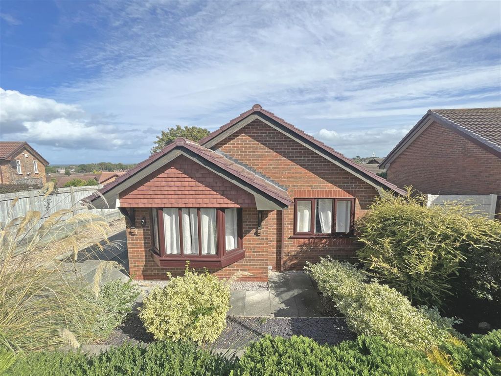2 bed detached bungalow for sale in Trem Y Mor, Abergele, Conwy LL22, £