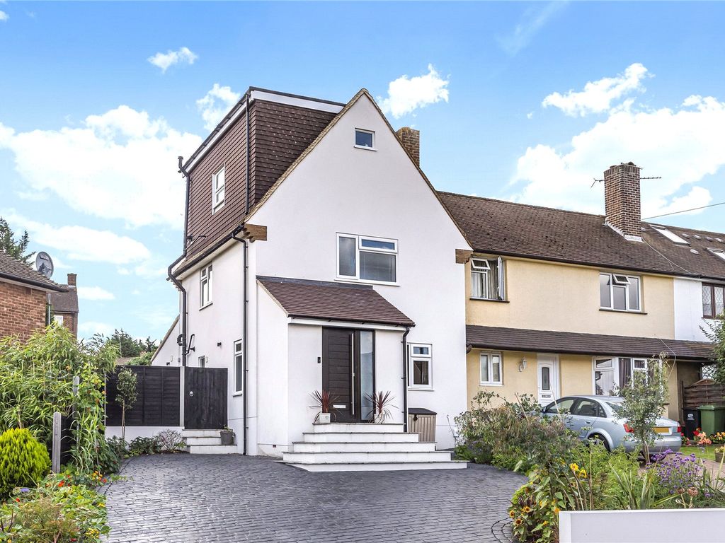 3 bed end terrace house for sale in Slades Drive, Chislehurst BR7, £