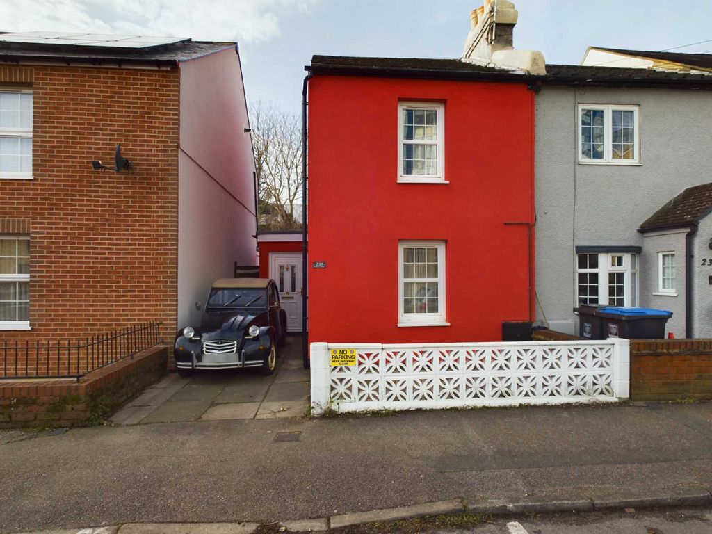 2 bed property for sale in Cotterells, Hemel Hempstead HP1, £360,000