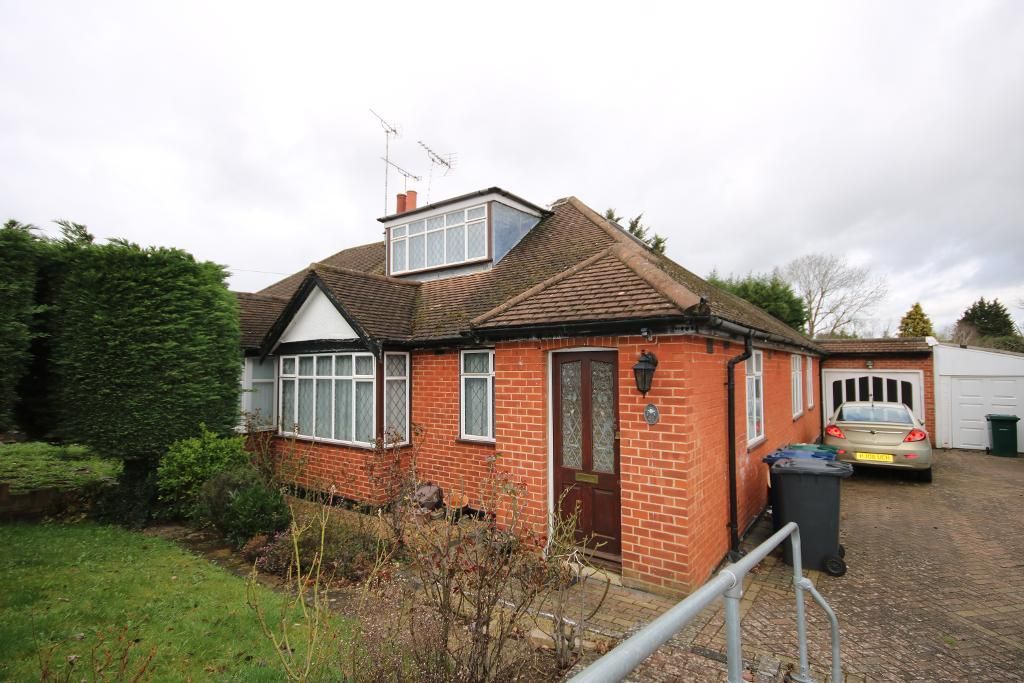 3 bed semidetached bungalow for sale in Glengall Road, Edgware, Middlesex HA8 Zoopla