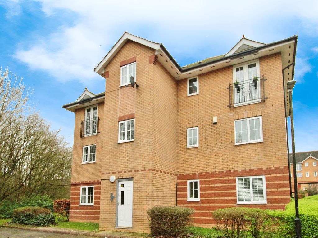2 bed flat for sale in Campbell Drive, Cardiff CF11, £145,000 Zoopla