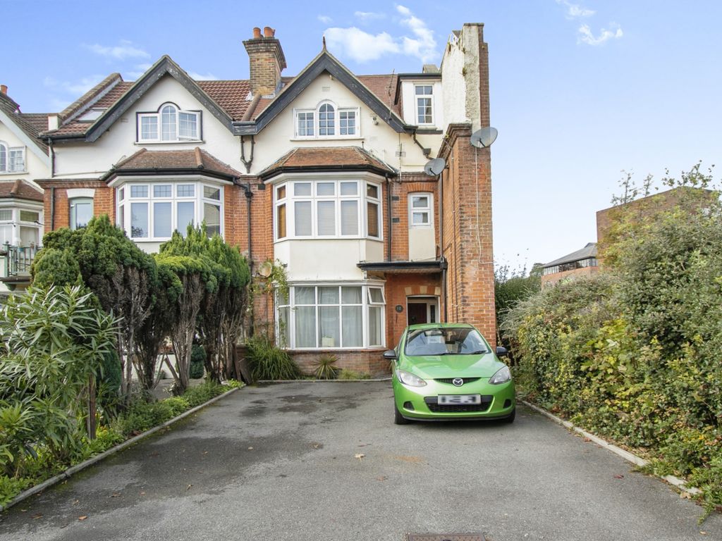 Studio for sale in Alumhurst Road, Westbourne, Bournemouth, Dorset BH4