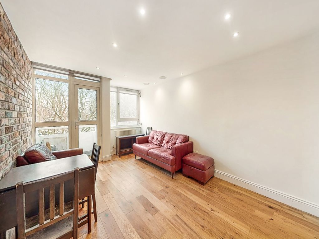 2 bed for sale in Debenham Court, Pownall Road, Hackney E8