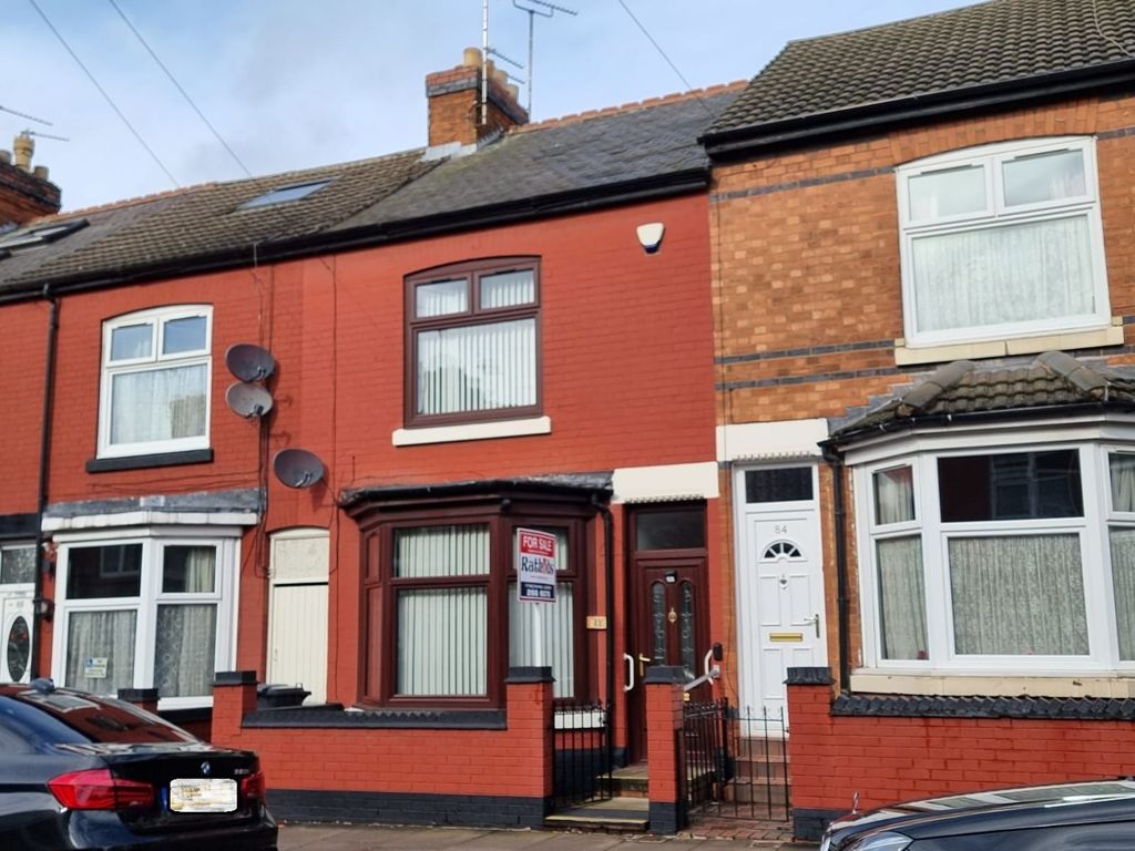 3 bed terraced house for sale in Doncaster Road, Leicester LE4, £