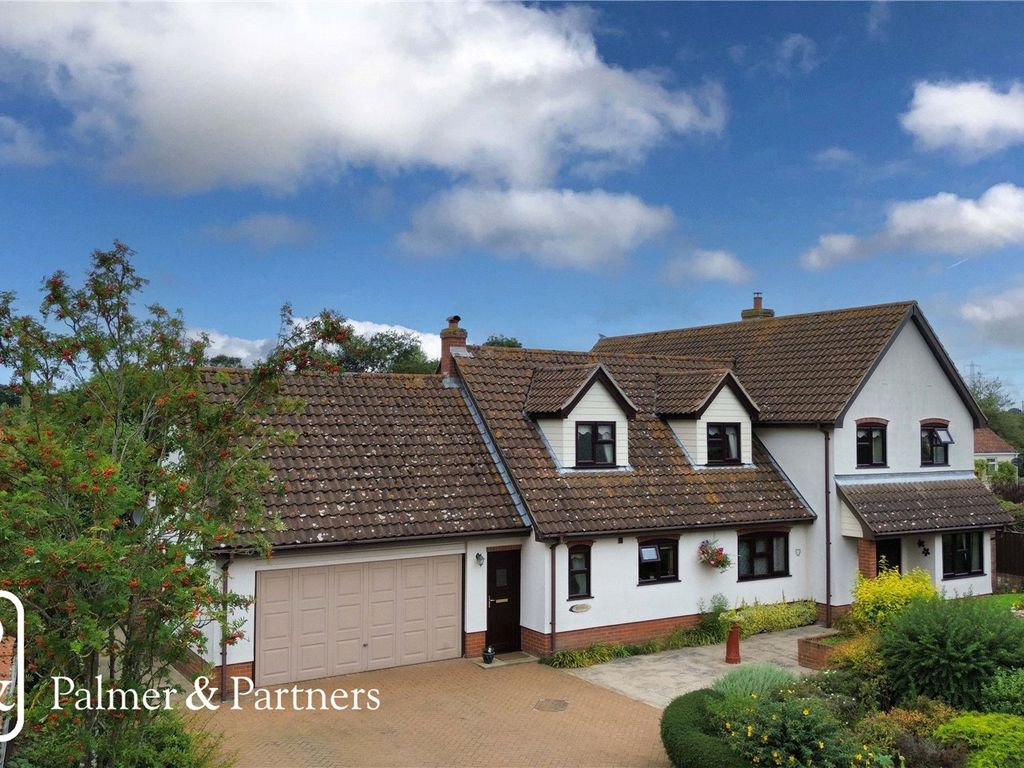 5 bed detached house for sale in Post Office Road, Knodishall