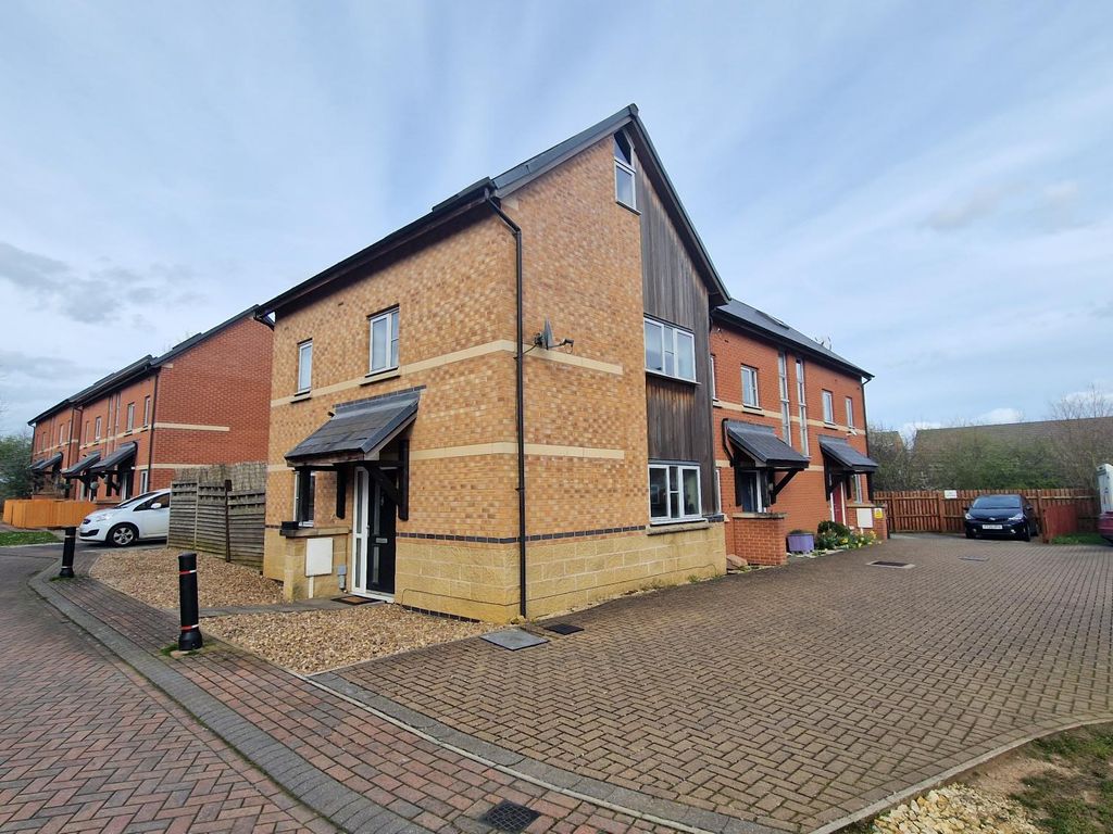 3 bed semidetached house for sale in Furlong Way, Sleaford NG34 Zoopla