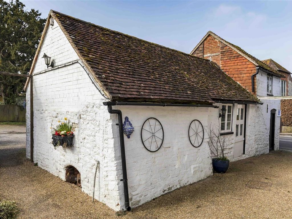 Property Details For Moonlight Cottage Cocking Midhurst Gu29 0hn