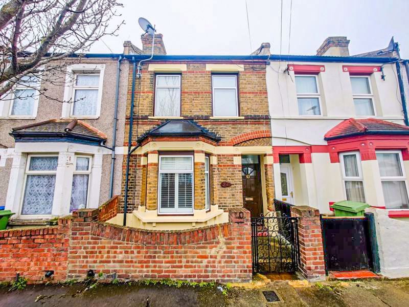 2 bed terraced house for sale in Gunning Street, London SE18 Zoopla